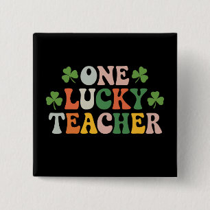 Ein glücklicher Lehrer unterrichtet Retro St. Patr Button