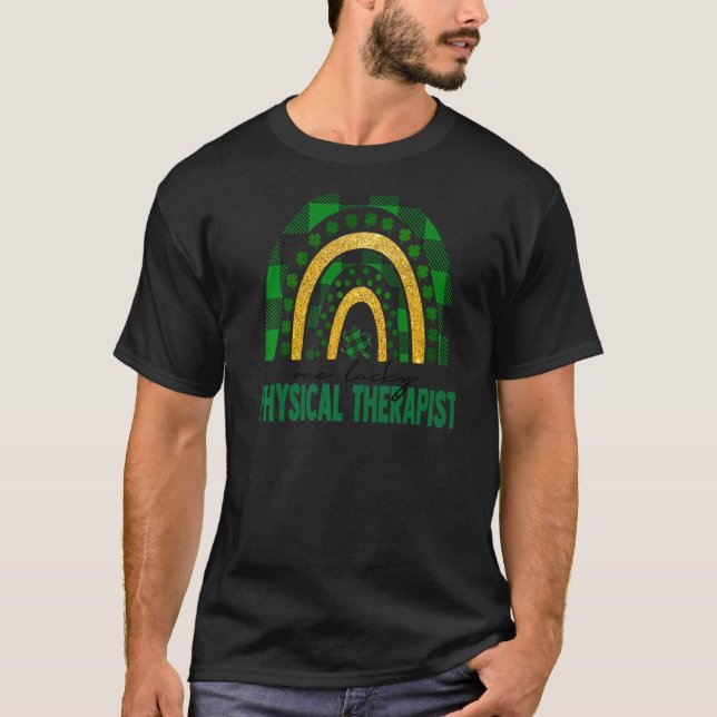 Ein glücklicher Physiotherapeut Rainbow St Patrick T-Shirt (Vorderseite)