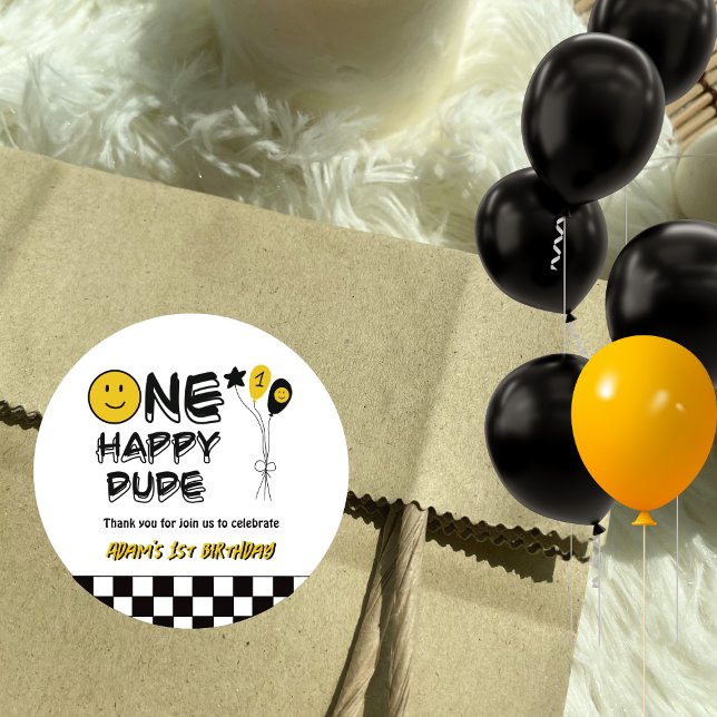 Ein glücklicher Typ Gelbes Lächeln Erster Geburtst Runder Aufkleber (Von Creator hochgeladen)