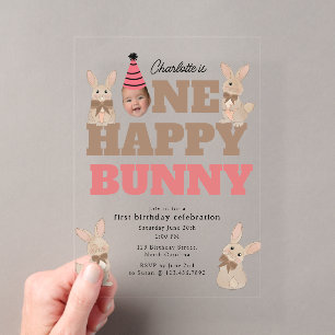Ein glückliches Bunny-Kaninchen lustiges Gesichtsf Acryleinladungen