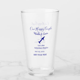 Ein glückliches Paar - Abenteuer beginnt Hochzeit Glas