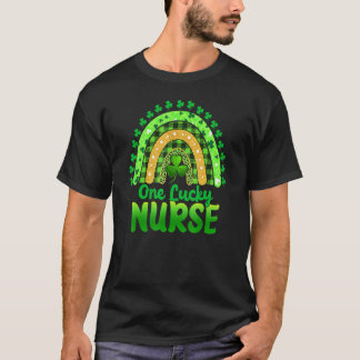 Ein Glückspfleger Leopard Shamrock Glücklicher St. T-Shirt