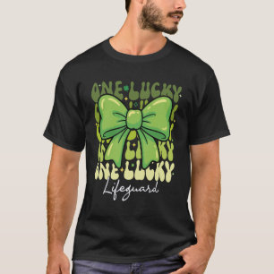 Ein Glückspilz-Rettungsschwimmer St. Patricks Day  T-Shirt