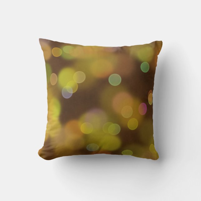 Ein goldenes Weihnachtsmuster auf brauner Akzent P Kissen (Vorderseite)