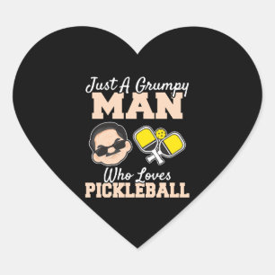 Ein grauenhafter Mann, der Pickleball Lieben Pickl Herz-Aufkleber