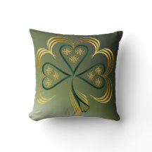 Ein großes helles Kleeblatt