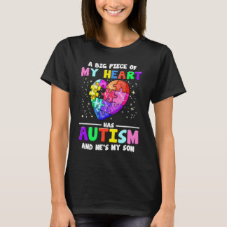 Ein großes Stück meines Herzens hat Autismus und e T-Shirt