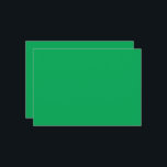 ein grüner Hintergrund mit Save The Date<br><div class="desc">Das Design ist ein großes,  blaues Quadrat mit einer weichen Textur und einem tiefen Blau. Die Farbe ist beruhigend und beruhigend,  was ein Gefühl der Ruhe und Ruhe hervorruft. Die blaue Farbe erinnert an den Ozean oder an einen klaren blauen Himmel,  der Gefühle der Ruhe und Entspannung hervorruft.</div>