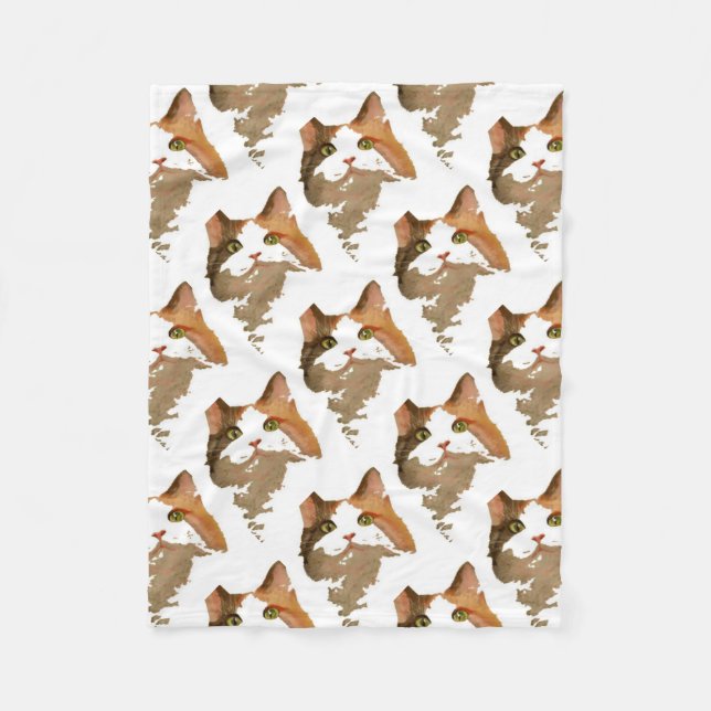 Ein grünes Mit Augen Calico Katze Kunstportrait Fleecedecke (Vorderseite)