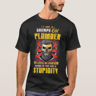 Ein gruseliger alter Klempner mein Niveau von Sarc T-Shirt