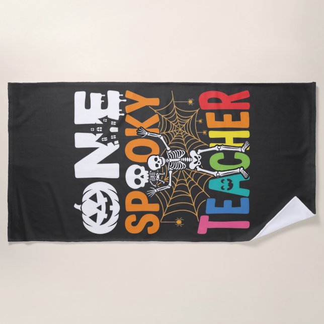 Ein gruseliger Halloween-Lehrer-Design_1 Strandtuch (Vorderseite)
