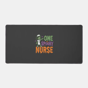 Ein gruseliger Halloween-Nurse-Design (2)_1 Schreibtischunterlage