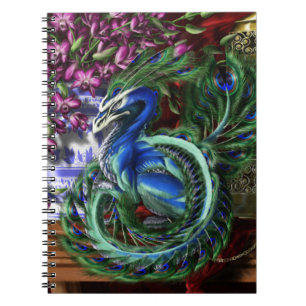 Ein Guilded eingesperrtes Notizbuch Notizblock