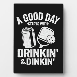 Ein guter Tag beginnt mit Drink & Dinking Funny Fotoplatte