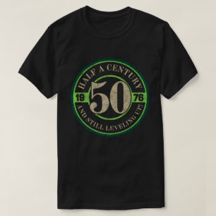 Ein halbes Jahrhundert und immer noch auf dem Weg T-Shirt