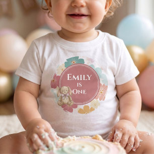 Ein Häschen ist ein Häschen-Geburtstagsmädchen Baby T-shirt