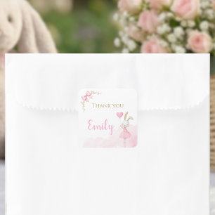 Ein Häschen ist ein rosa Kokette Ballerina Quadratischer Aufkleber