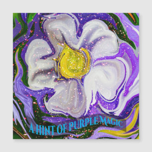 Ein Hauch von lila Magie - Blume Power Magnetkarte