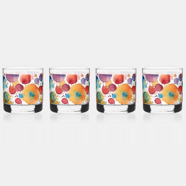 Ein Haufen Spritzer Whiskyglas (Vorderseite)