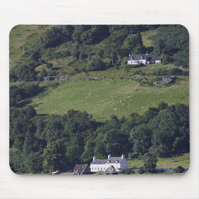 Ein Haus entlang dem Wasser Mousepad (Vorne)