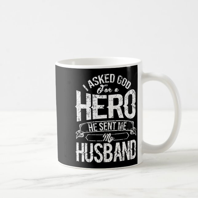 Ein Held fragte Gott, er sandte Kaffeetasse (Rechts)
