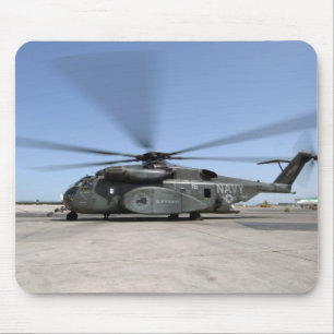 Ein Helikopter für den Drachenflieger MH-53E Mousepad