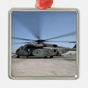 Ein Helikopter für den Drachenflieger MH-53E Silbernes Ornament