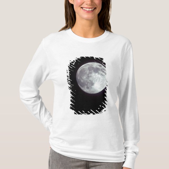 Ein heller Vollmond in einem schwarzen Nachthimmel T-Shirt (Vorderseite)