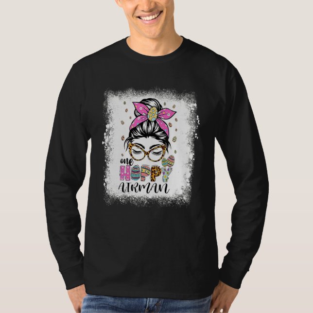 Ein Hoppy Airman Bunny Oaster Day geblockt T-Shirt (Vorderseite)