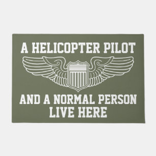Ein Hubschrauber-Pilot und eine normale Person Fußmatte