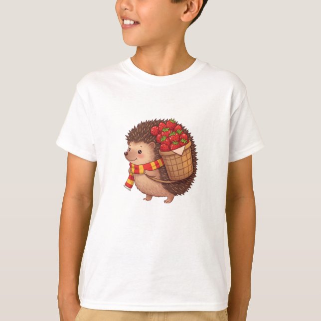 Ein Igel, der Erdbeeren auf seinem Rücken trägt. T-Shirt (Vorderseite)