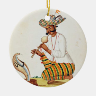 Ein indischer Schlangenbeschwörer mit einer Kobra, Keramik Ornament