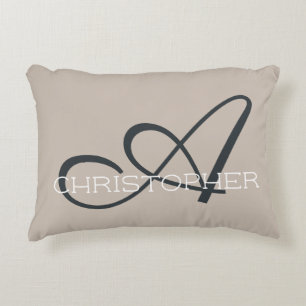 Ein initialer personalisierter Name Tan Monogramm Dekokissen