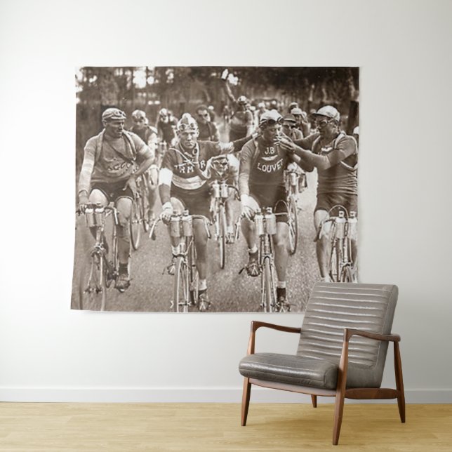 EIN INTIMATE PORTRAIT DER TOUR DE FRANCE IN DEN 20 WANDTEPPICH (Beispiel (Horizontal))