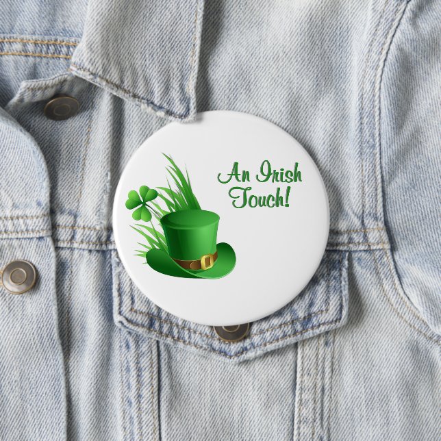Ein irischer Leprechaun-Hut mit Klee auf Gras Button (Beispiel)