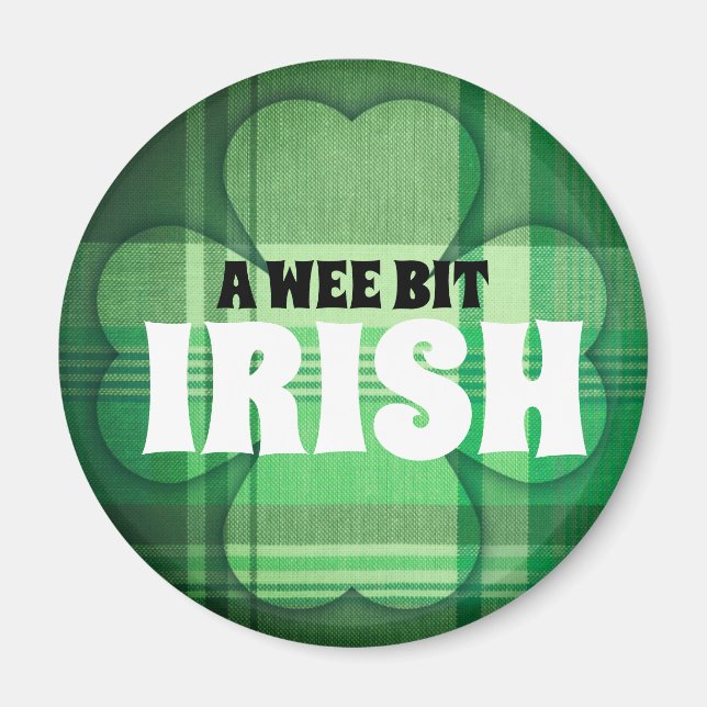 Ein irisches kariertes Kleeblatt mit einem Bit Magnet (Vorne)