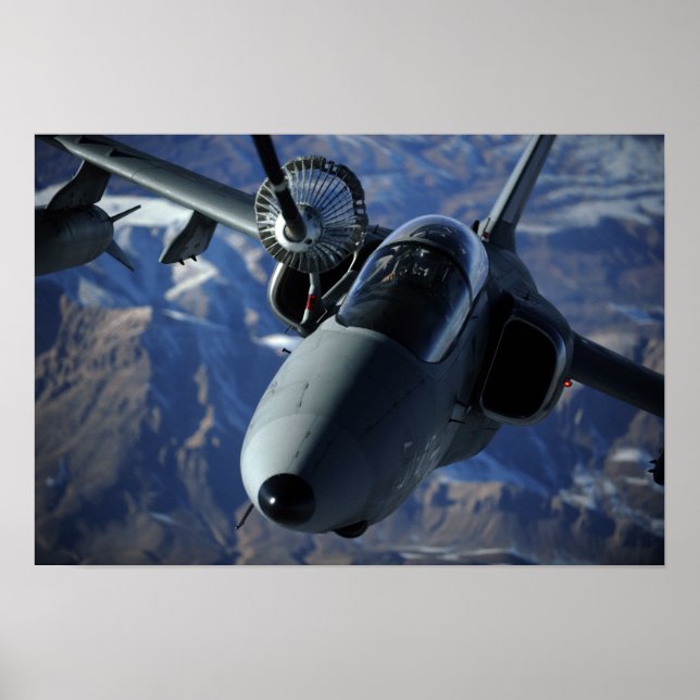 Ein italienischer AMX wird durch einen KC-10A-Exte Poster (Vorne)
