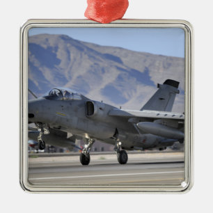 Ein italienischer Kämpfer der Luftwaffe AMX Ornament Aus Metall
