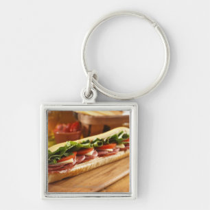Ein italienisches Vorsandwich mit 2 Schlüsselanhänger