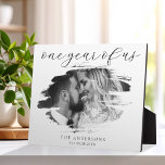 Ein Jahr des ersten Hochzeitstages Fotoplatte<br><div class="desc">Erstellen Sie Ihr eigenes individuelles Foto zum ersten Hochzeitstag Geschenk. Einfach zu personalisieren,  indem Sie eines Ihrer Lieblingsbilder in einer Pinselstrichform und Ihren eigenen Text hinzufügen.</div>