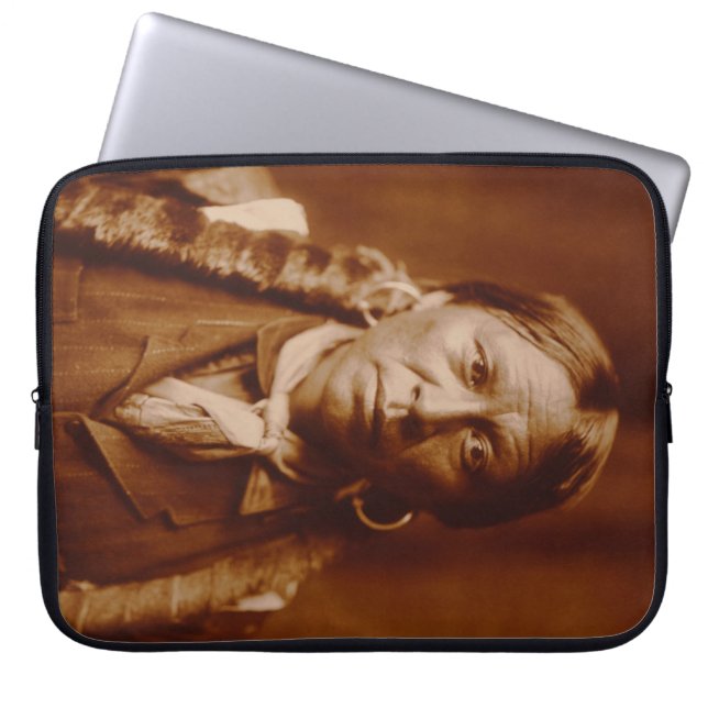 Ein Jicarilla-Mann, 1904 Laptopschutzhülle (Vorderseite)