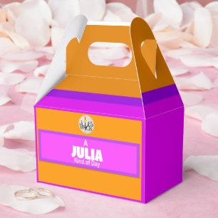 Ein Julia-Tag-Druck mit Joes Wick-Logo Geschenkschachtel