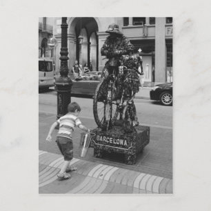 Ein Junge in Barcelona Postkarte