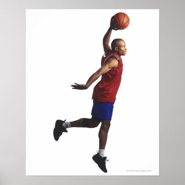 ein junger erwachsener Basketballspieler fliegt Poster (Vorne)