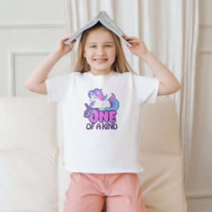 Ein Kind von Kawaii Kids Unicorn T-Shirt