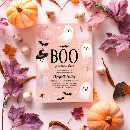Ein kleiner Boo ist fast gerade wegen Halloween-Ki Einladung