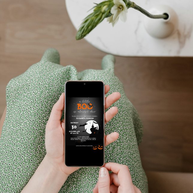 Ein kleiner Boo ist fast gerade wegen Halloween-Ki Einladung (Von Creator hochgeladen)