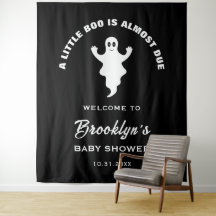 Ein kleiner Boo ist fast passend für eine Babydusc