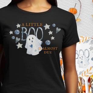 Ein kleiner Boo ist fast wegen Halloween T-Shirt