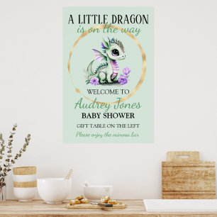 Ein kleiner Drache ist auf dem Weg Baby Shower Poster